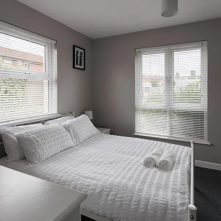 2 Bedroom Ground Floor Apartment Belfast Exterior photo