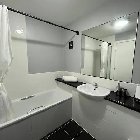 2 Bedroom Ground Floor Apartment Belfast Exterior photo