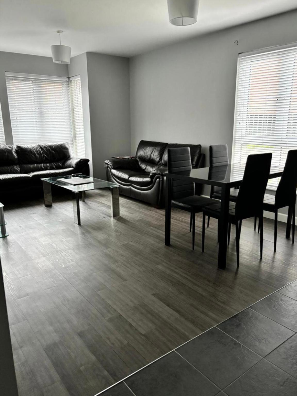 Apartment 2 Bedroom Ground Floor *